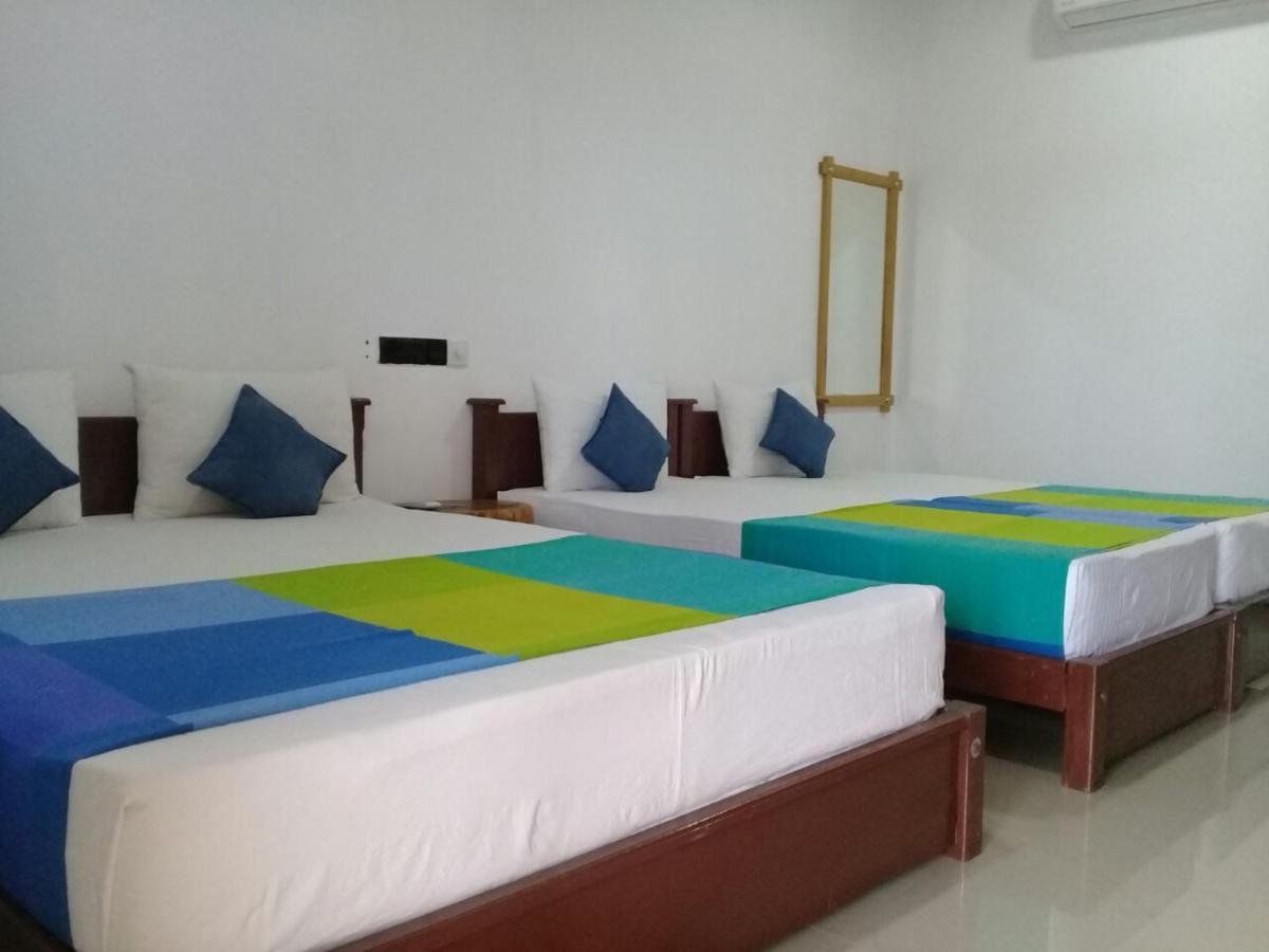 Shan Guest And Restaurant Nilaveli Ngoại thất bức ảnh