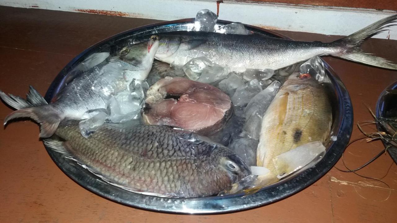 Shan Guest And Restaurant Nilaveli Ngoại thất bức ảnh