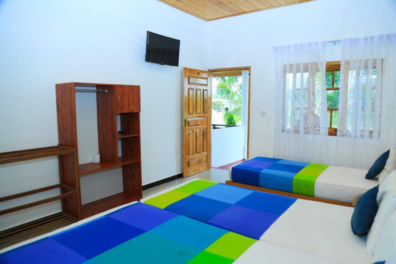 Shan Guest And Restaurant Nilaveli Ngoại thất bức ảnh